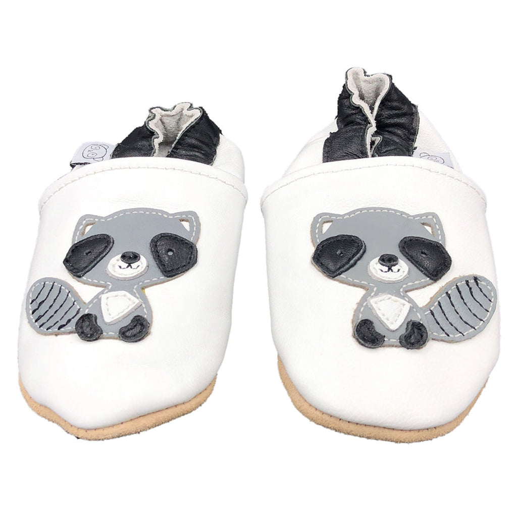 Panda Feet Sisätossut Valkoinen Pesukarhu - Tarvike - Panda Feet - 0-6kk - - - Muksukaskauppa.fi